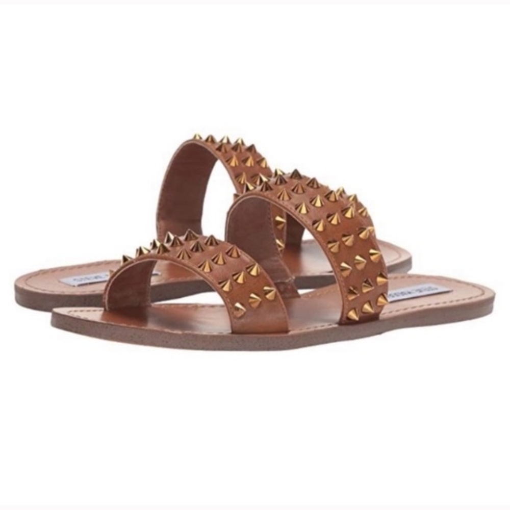 Steve Madden Avenge Studded Sandals